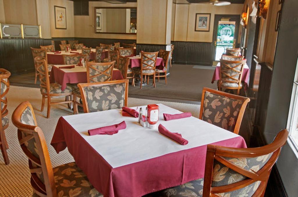 Williamsburg Hospitality House Hotel Restaurante foto